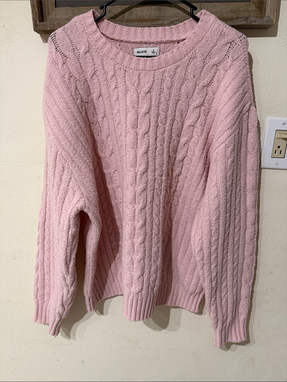 Hollister Comfy Cloud Pink Oversized Cable-Knit Crew Sweater